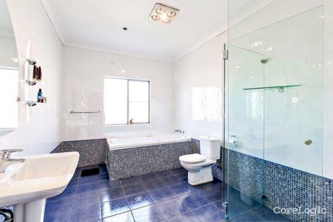 Property photo of 4 Turner Place Casula NSW 2170