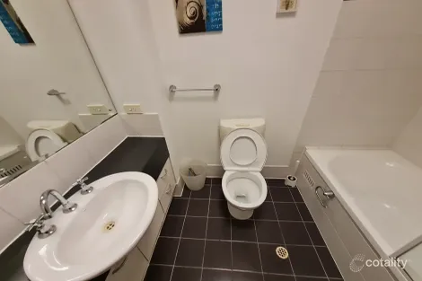 Property photo of 2 Frankis Close Adelaide SA 5000