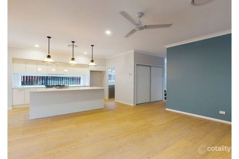 Property photo of 19 Carbethon Street Manly QLD 4179