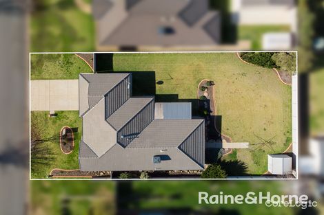 Property photo of 8 Cowan Place Lloyd NSW 2650