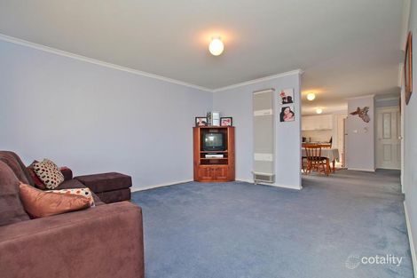 Property photo of 22 Nyarrin Place Cranbourne West VIC 3977