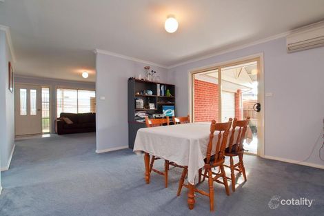 Property photo of 22 Nyarrin Place Cranbourne West VIC 3977