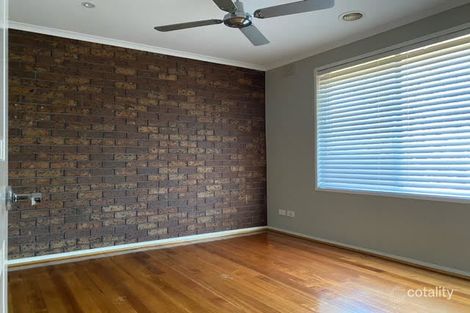 Property photo of 11 Fairfield Street Cranbourne VIC 3977