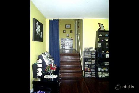 Property photo of 9 Lions Crescent Kippa-Ring QLD 4021