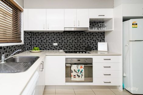 Property photo of 2/22-26 Thomas Drive Surfers Paradise QLD 4217