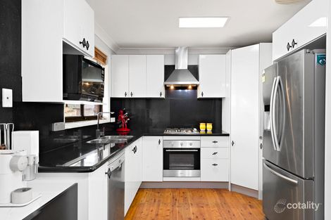 Property photo of 21 Woodland Road St Helens Park NSW 2560