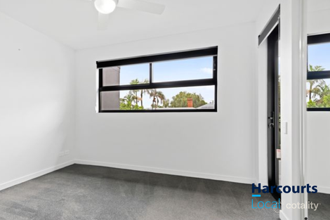 Property photo of 306/35 Lambert Road Indooroopilly QLD 4068