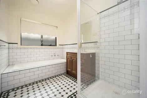 Property photo of 21 Lutana Grove Warrnambool VIC 3280