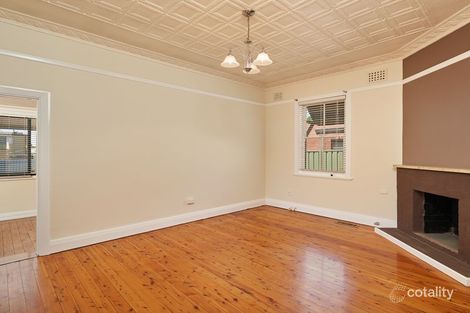 Property photo of 33 Gormly Avenue Wagga Wagga NSW 2650
