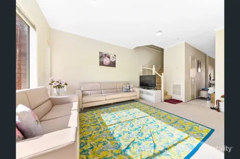 Property photo of 18 Larkspur Circuit Glen Waverley VIC 3150