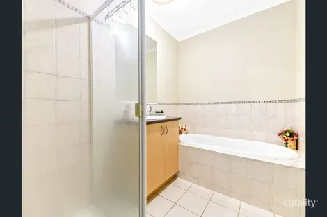 Property photo of 18 Larkspur Circuit Glen Waverley VIC 3150
