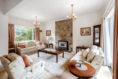 Property photo of 25 Dempster Avenue Balwyn North VIC 3104