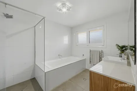 Property photo of 67 Webcke Crescent Kleinton QLD 4352