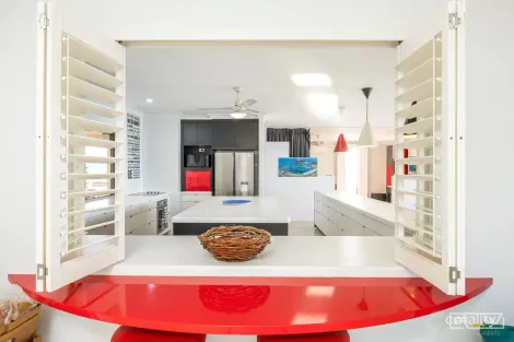 Property photo of 25 Bayview Drive Lammermoor QLD 4703