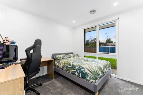 Property photo of 19 Shearer Close Hoppers Crossing VIC 3029