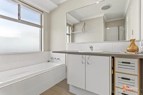 Property photo of 4 Shannon Pass Bertram WA 6167