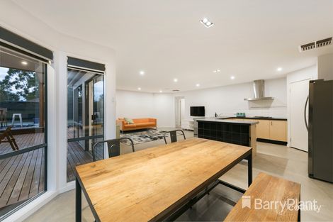 Property photo of 11 Knighton Court Mornington VIC 3931