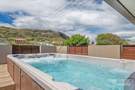 2/2 Hale St, Stanley, TAS 7331