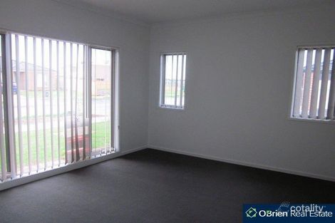 Property photo of 3 Barwon Street Clyde North VIC 3978