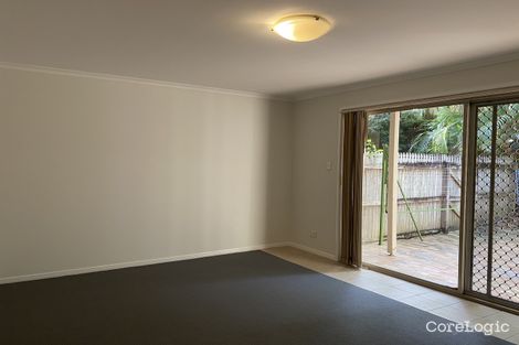 Property photo of 2/79 Government Road Labrador QLD 4215