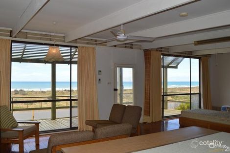 Property photo of 302 Esplanade Aldinga Beach SA 5173