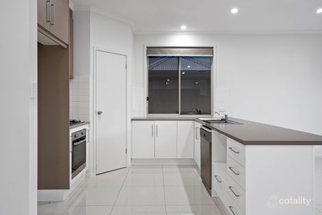 Property photo of 16 Roxburgh Crescent Blakeview SA 5114