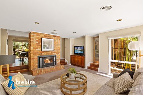 Property photo of 17 Kardinia Crescent Warranwood VIC 3134