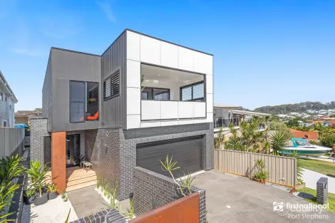 Property photo of 6 Tarwhine Street Corlette NSW 2315