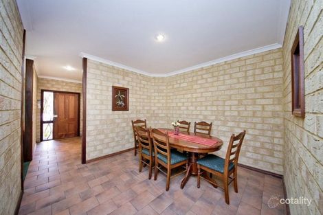 Property photo of 24 Stirling Close Swan View WA 6056