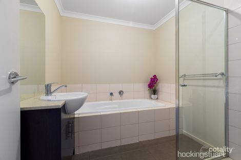 Property photo of 11 Cutleaf Crescent Tarneit VIC 3029