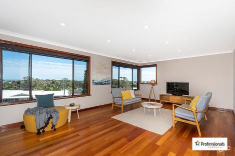 Property photo of 27 Hurley Way Hillarys WA 6025