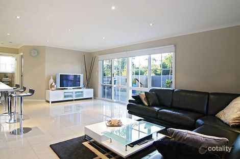 Property photo of 7 Bowen Road Doncaster East VIC 3109