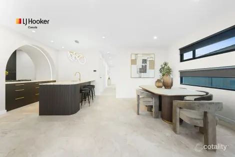 Property photo of 7 Split Close Prestons NSW 2170