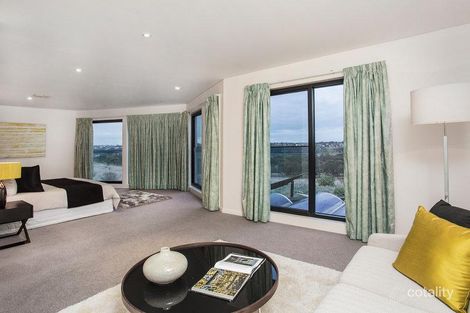 Property photo of 10 Browning Crescent Avondale Heights VIC 3034