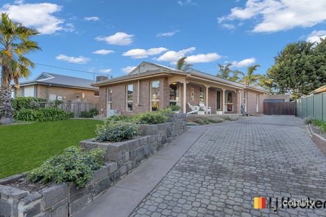 554 Elizabeth Dr, Sunbury, VIC 3429