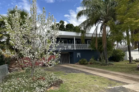 19 Milson St, Ravenswood, NSW 2824