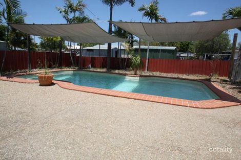 Property photo of 67 Racecourse Road Richmond Hill QLD 4820