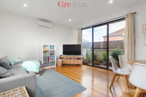 Property photo of 3/10 Centennial Avenue Brunswick West VIC 3055