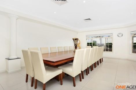 Property photo of 7 Shiraz Close Edensor Park NSW 2176