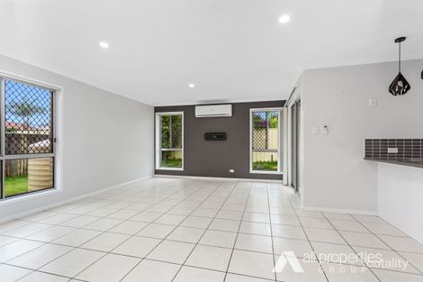 Property photo of 10 Mitchelson Place Regents Park QLD 4118