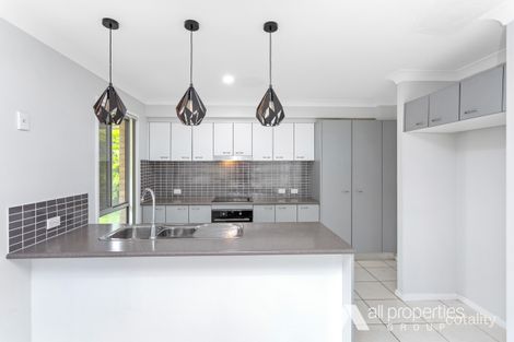 Property photo of 10 Mitchelson Place Regents Park QLD 4118