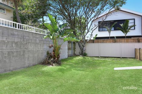 Property photo of 2/16 Thirteenth Avenue Palm Beach QLD 4221