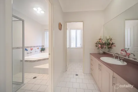 Property photo of 9 Ikara Place North Nowra NSW 2541