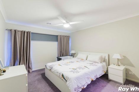 Property photo of 26 Davenport Crescent Cranbourne West VIC 3977