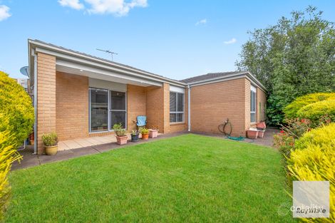 Property photo of 10 Scullin Road Burnside Heights VIC 3023