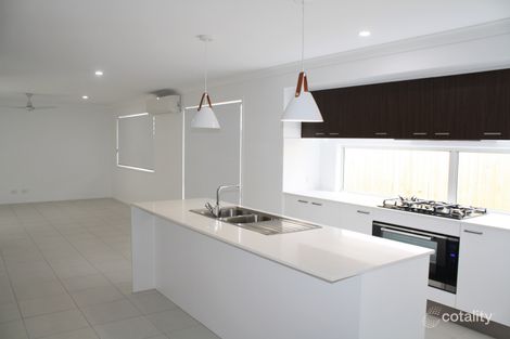 Property photo of 22 Benjamen Crescent Nirimba QLD 4551