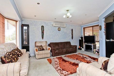 Property photo of 15 Trent Close Werribee VIC 3030