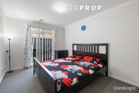 Property photo of 7 Foxall Walk Point Cook VIC 3030