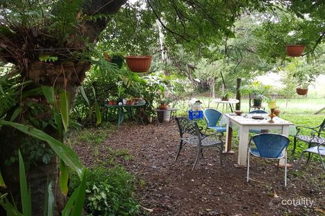 14 Perry Lane, Southside, QLD 4570