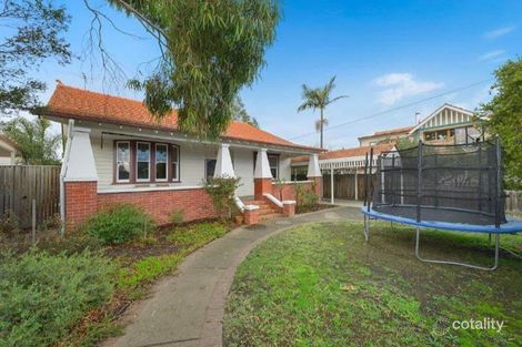 Property photo of 19 Rockbeare Grove Ivanhoe VIC 3079